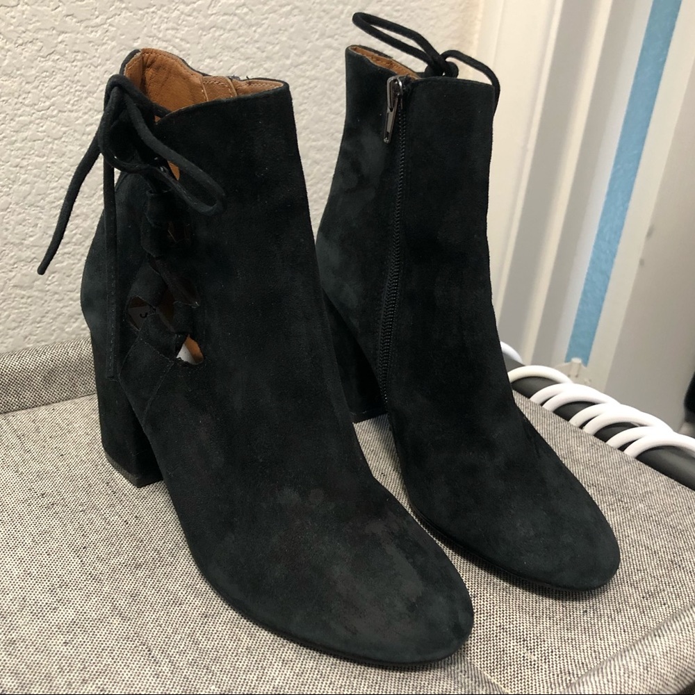 Steve Madden Suede Lace Up Booties